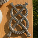 Vintage silver metal rope trivia