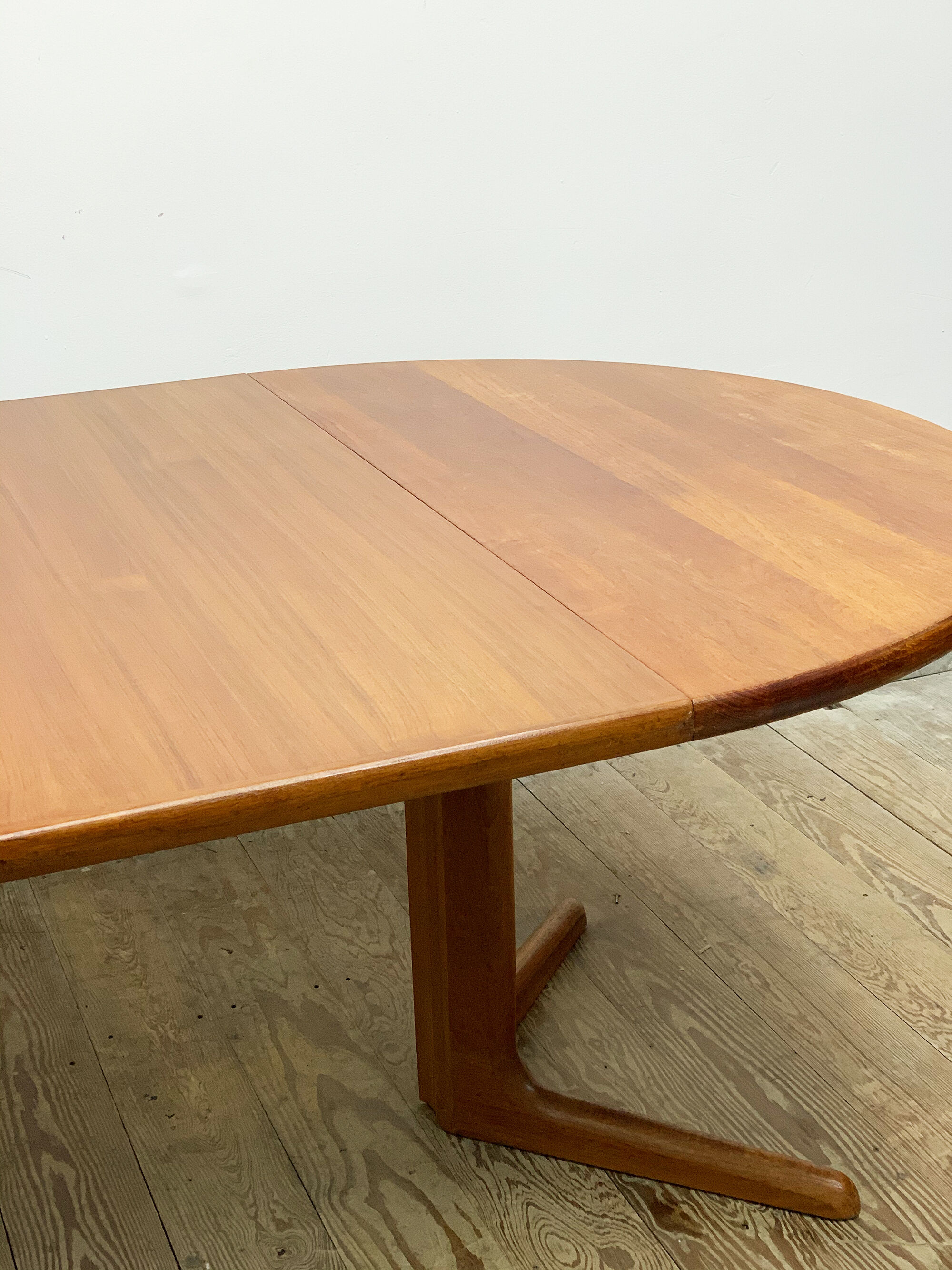 Extendable round mid century teak dining table, 1950s, Denmark