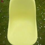 Set of 4 DSW chairs by Charles and Ray Eames edits Herman Miller