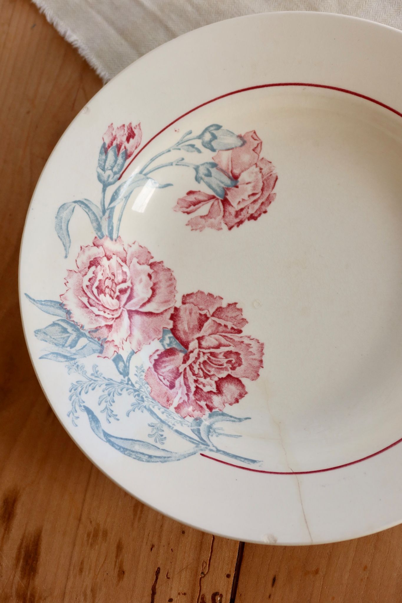 Vintage hollow plate from Saint-Amand, ironstone, Antibes design.