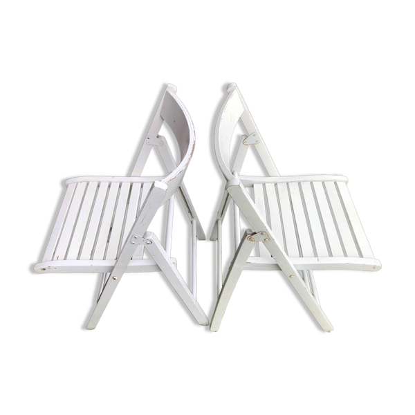 Paire de chaise pliante en bois blanc vintage