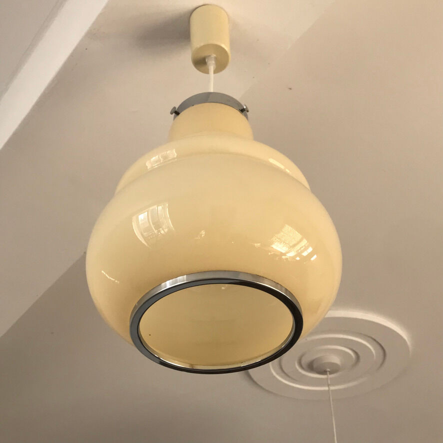 Suspension globe opaline cream