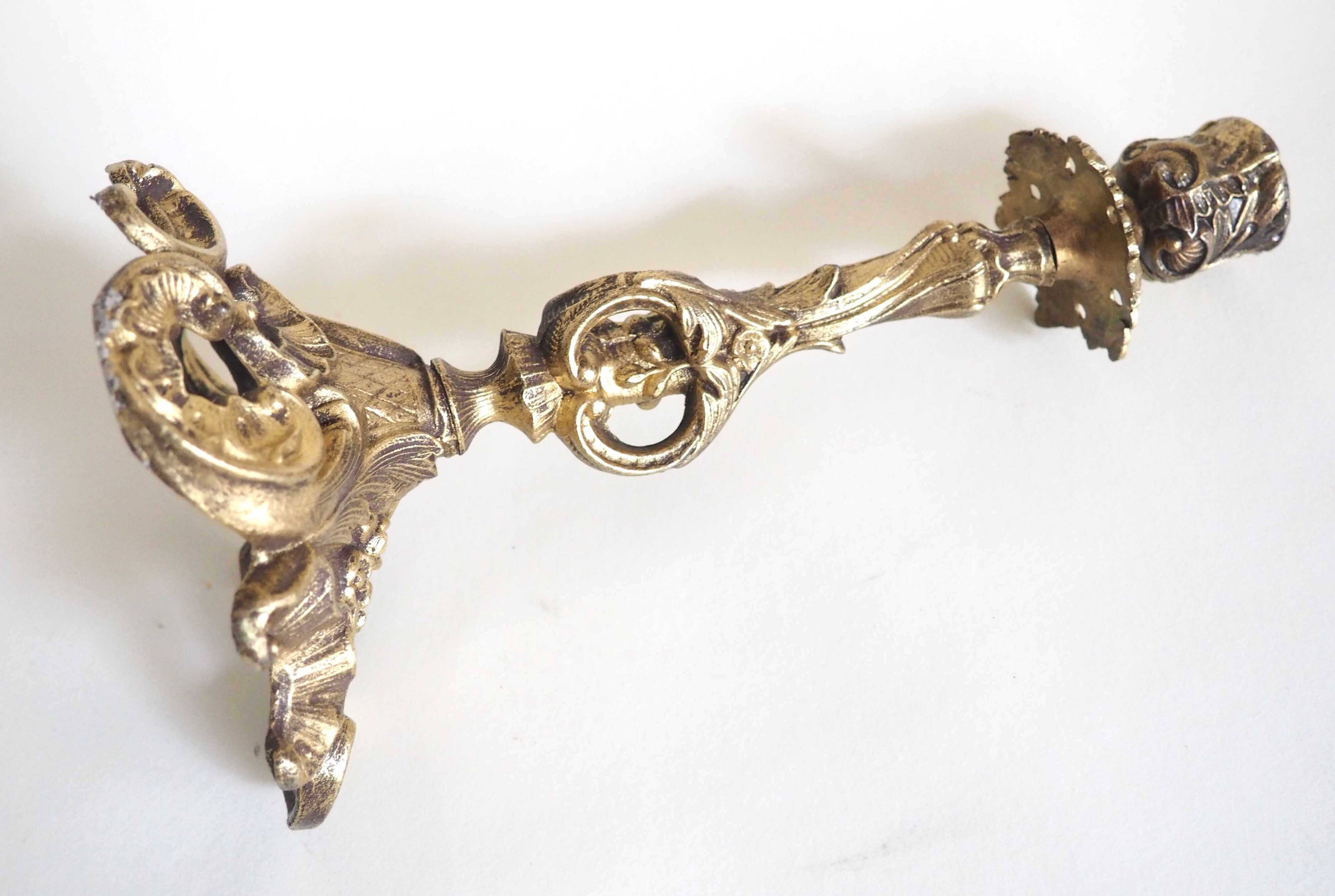 Bronze rockery candle holder