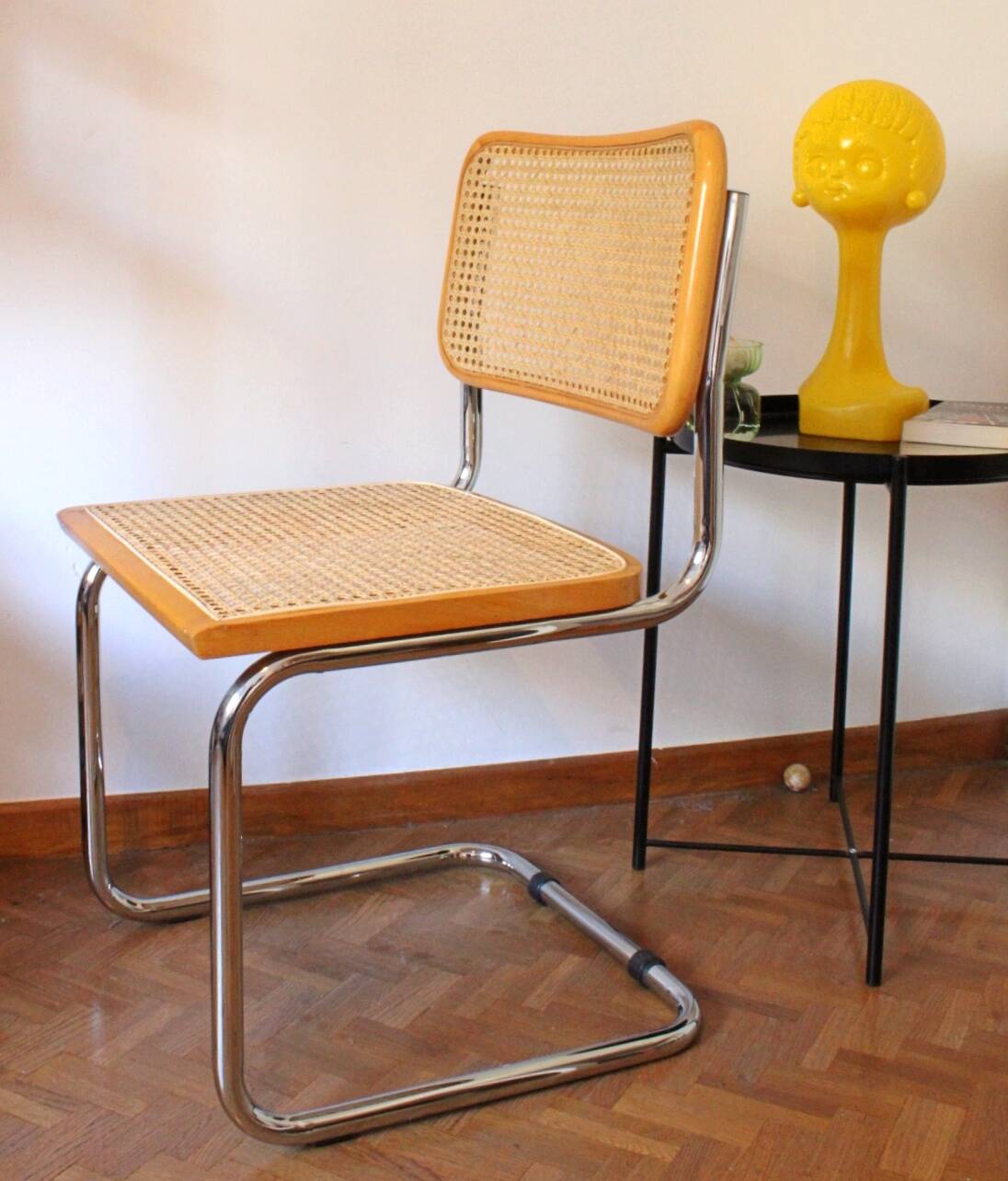 Chair in the B32 style, light wood and cane