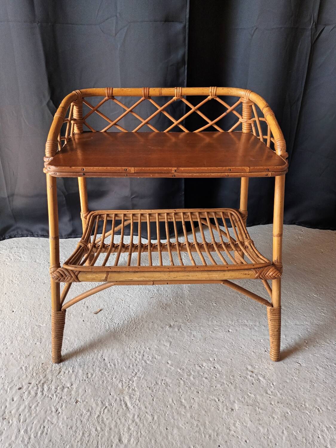 Chevet vintage en rotin