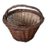 Woven wicker basket with handle
