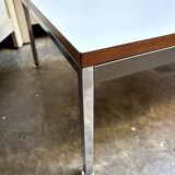 Table basse en mélaminé blanc et acier chromé
