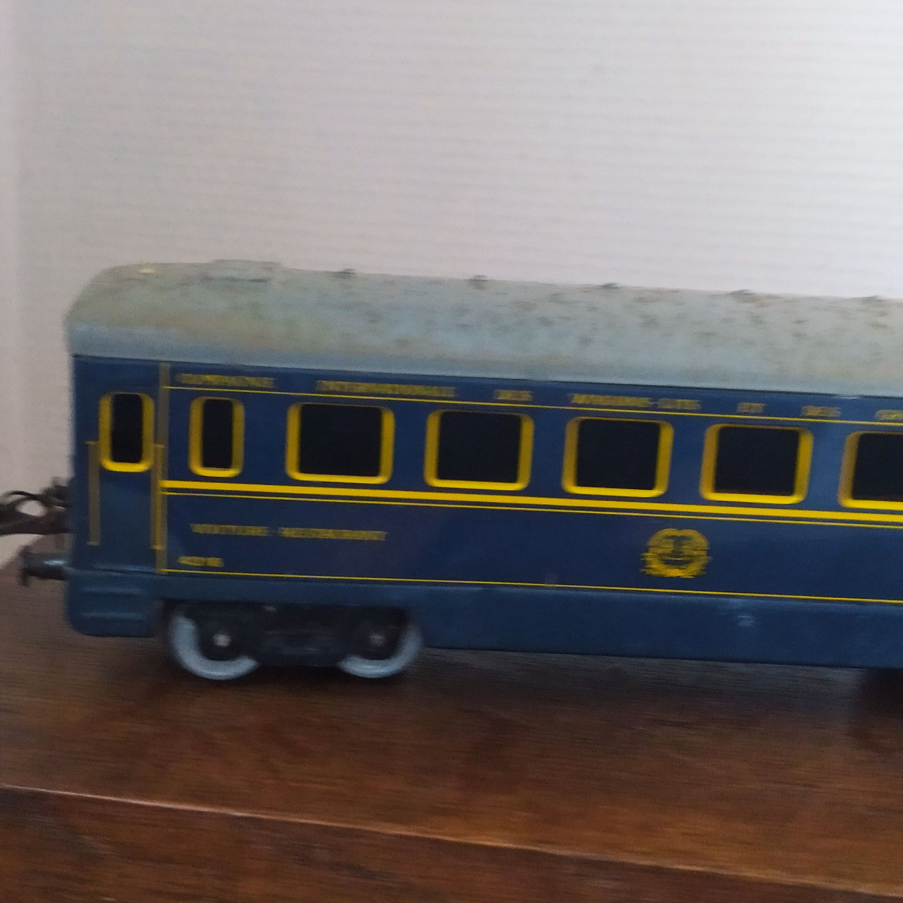 car car restaurant Hornby Meccano