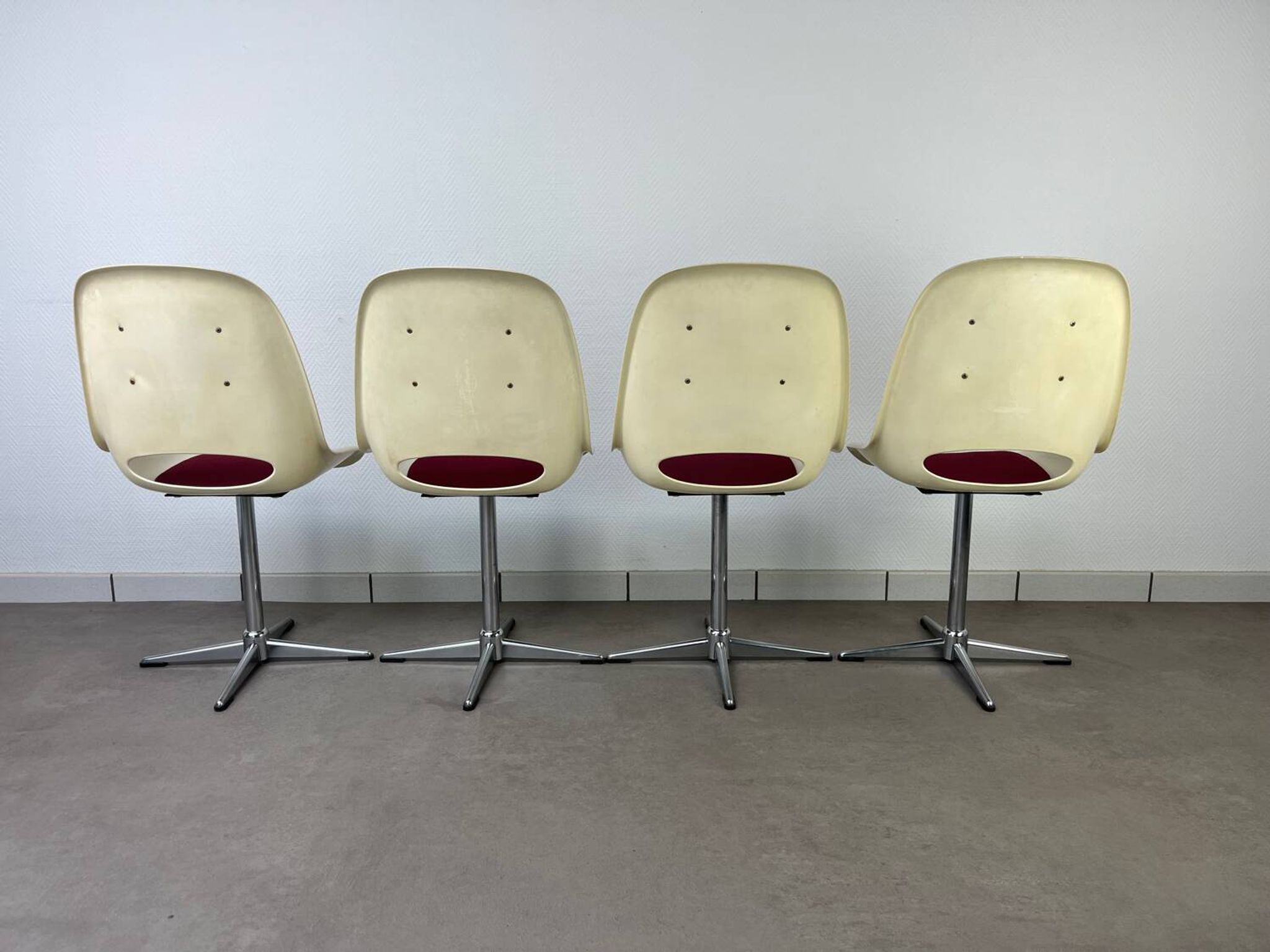 4 chaises Space Age, coque années 70 pour Lockhausen