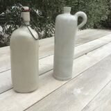 Bouteille en grès forme triangle