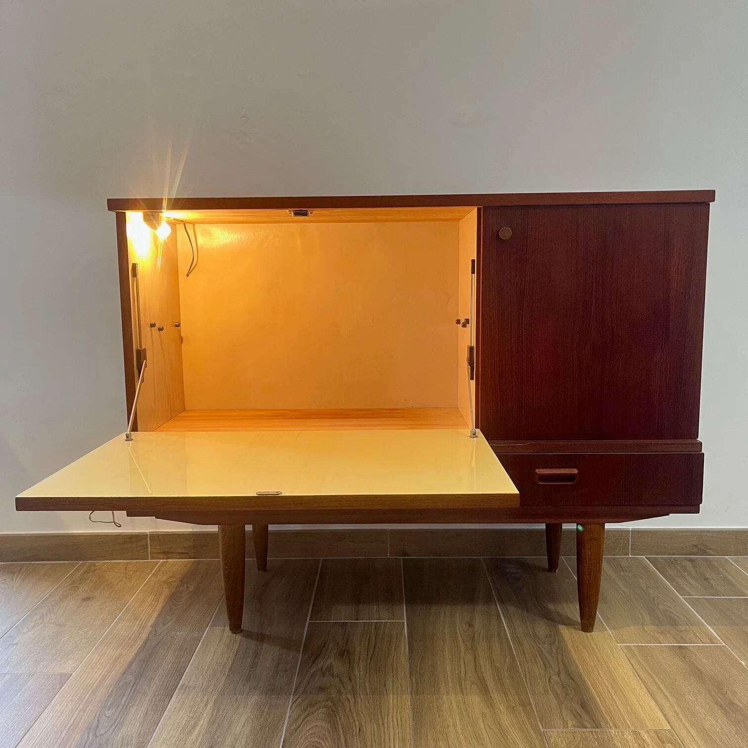 Buffet - Scandinavian bar cabinet, 1960s/70s MCM