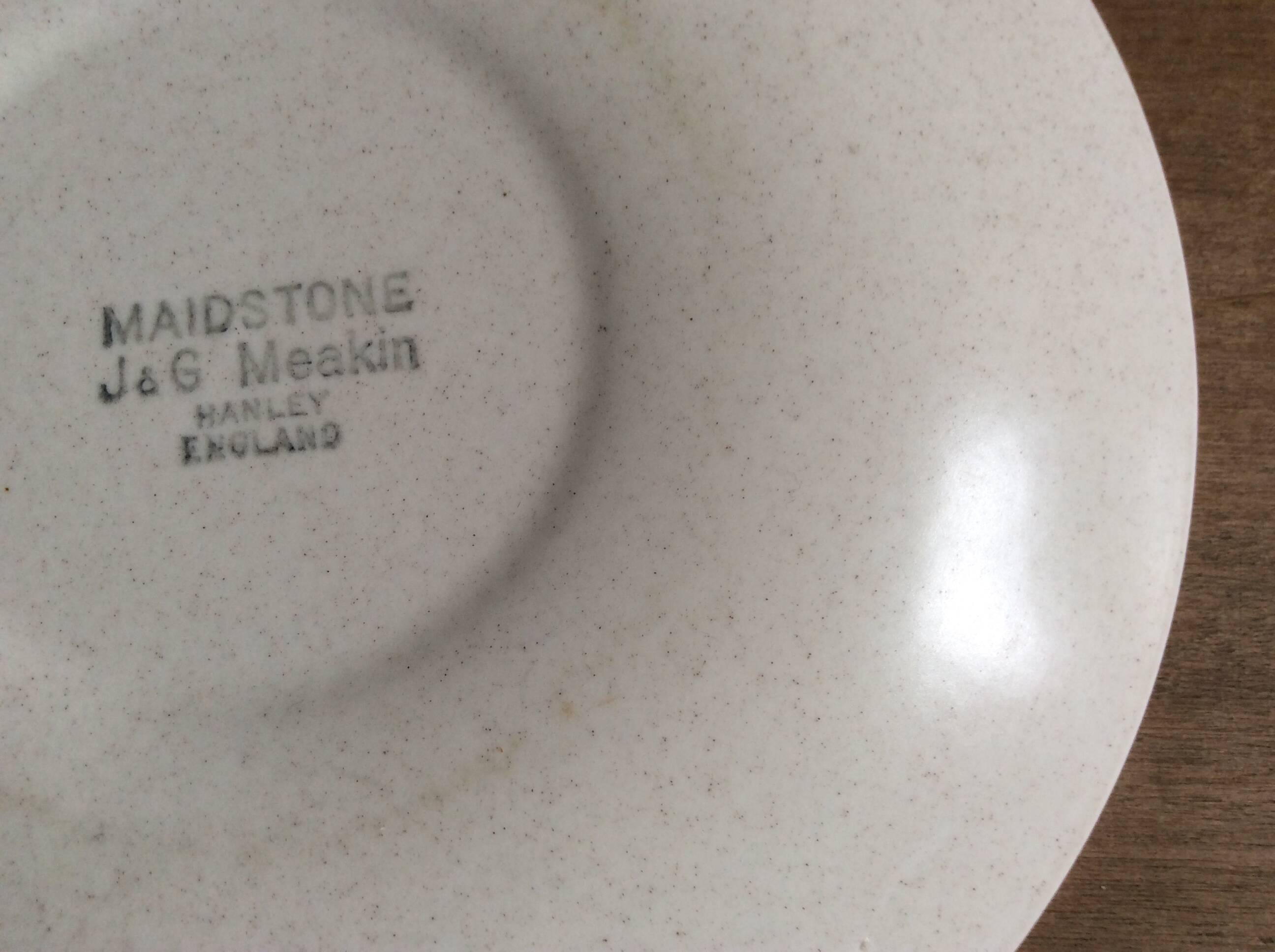 4 assiettes à dessert England