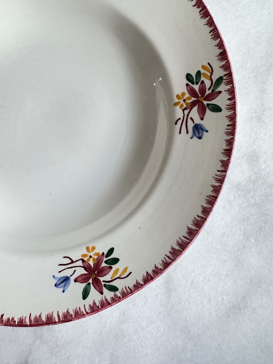 Set of Sarreguemines Evelyne plates