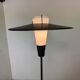Lampadaire moderniste en acier, laiton et verre, France années 1950