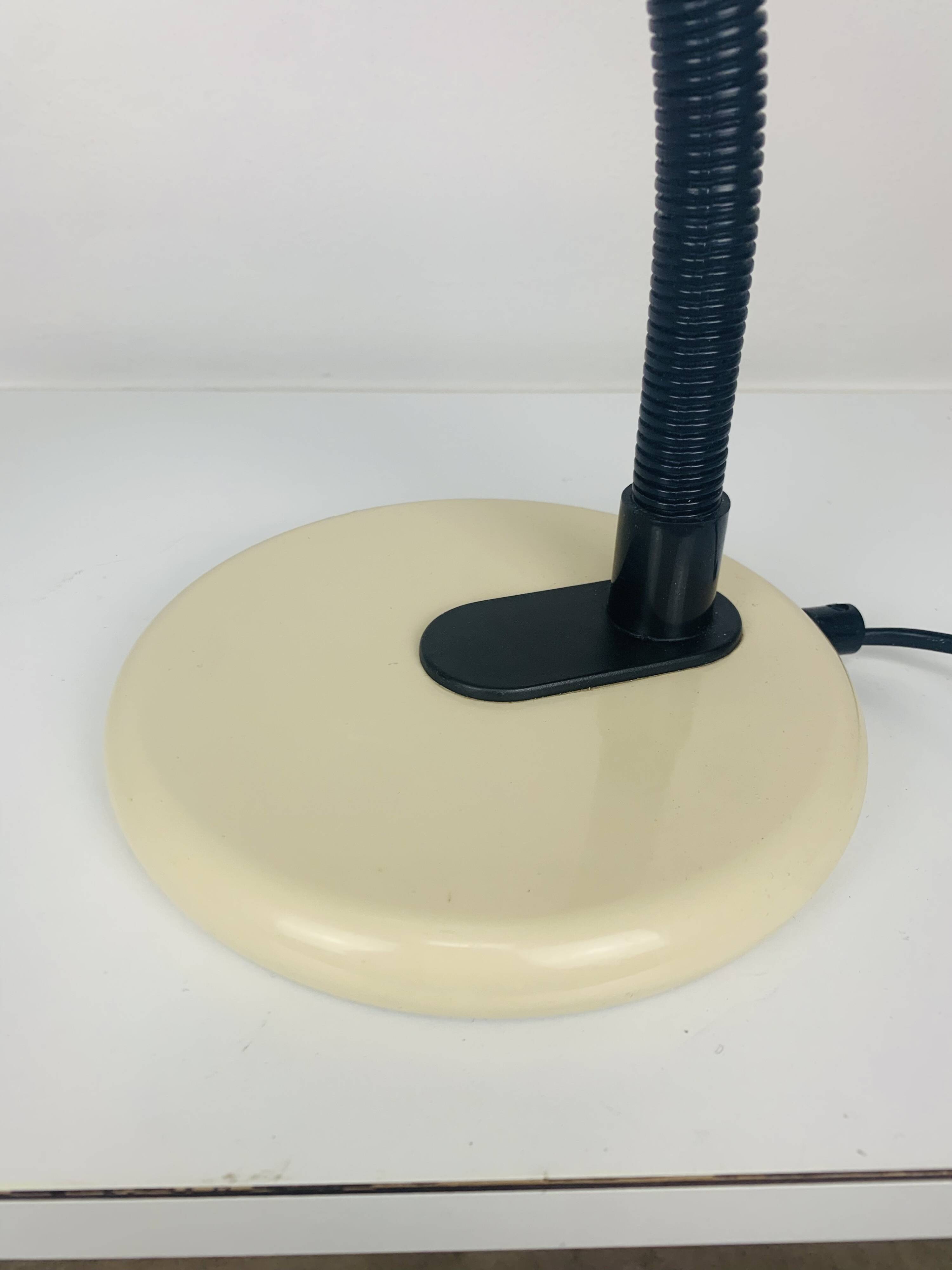 Vintage beige metal desk lamp