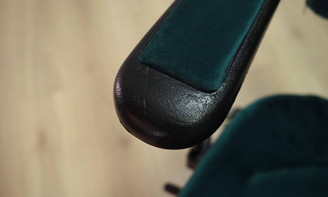 Green office armchair, Danish design, 1970s, production: Denmark
