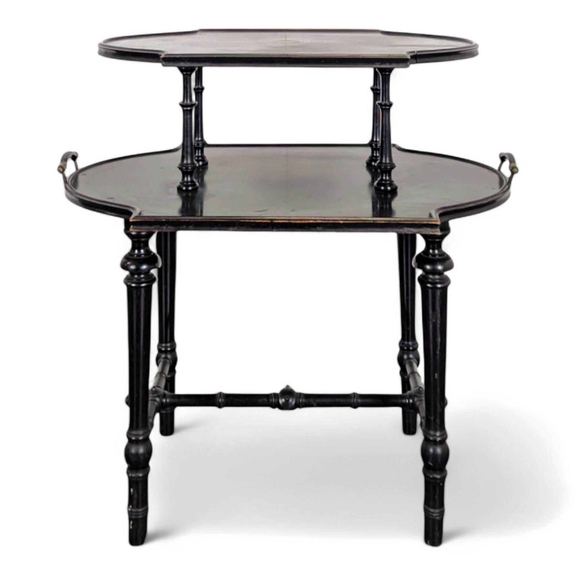 Table à thé en bois noirci époque Napoléon III