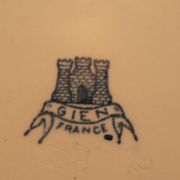 Service en faience de GIEN bleu camaieu dauphin