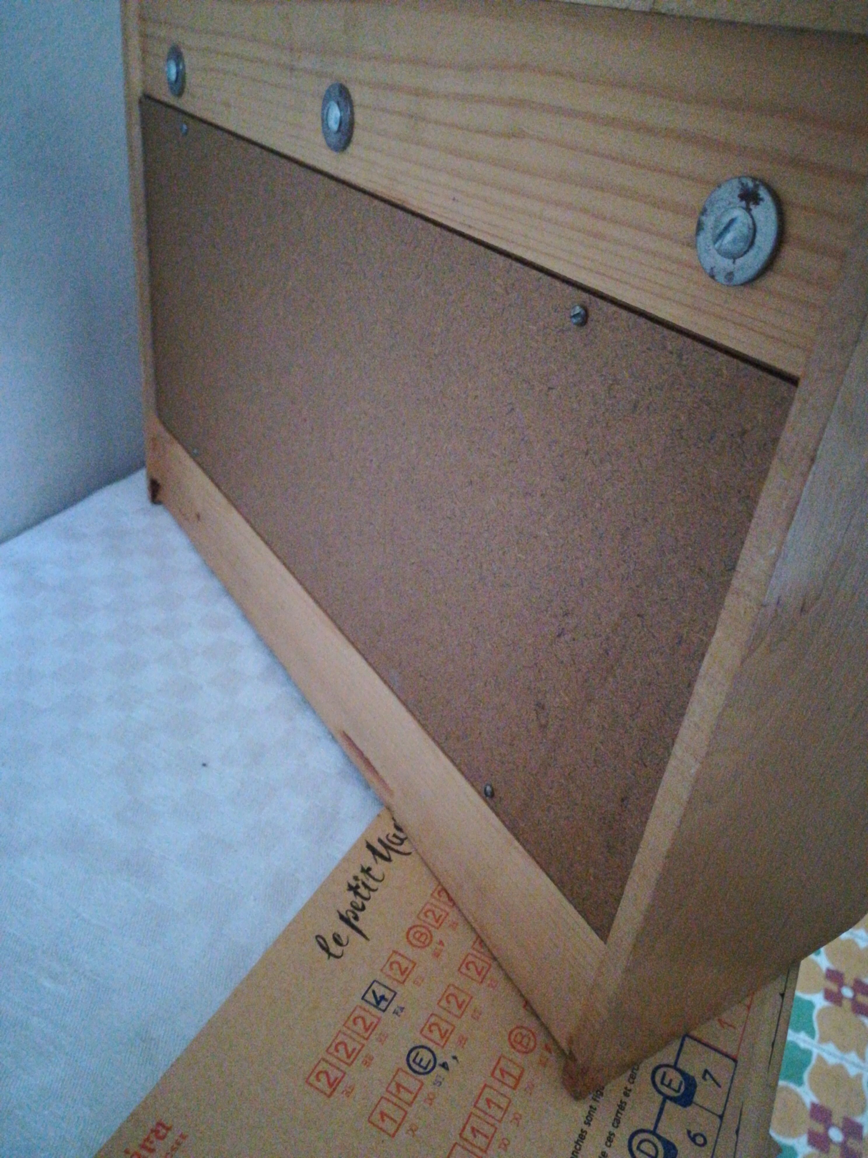 Miniature piano Opera for children