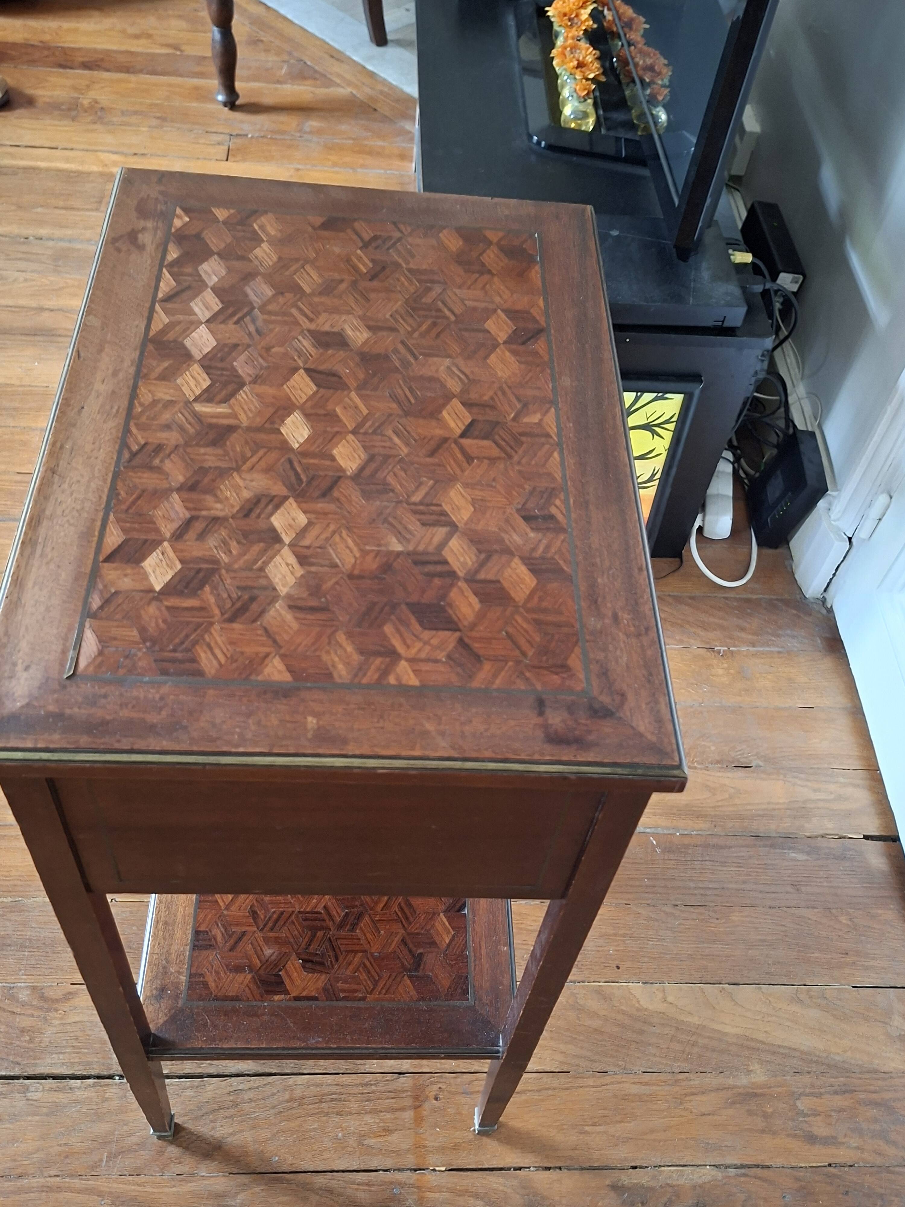 Makeup palette in marquetry