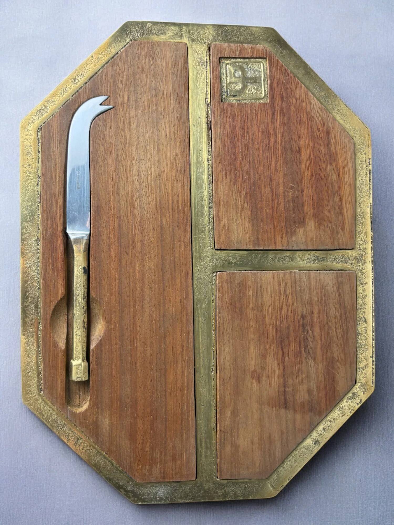 Brutalist cheese tray by David Marshall, wood & bronze, Spain, 1970s