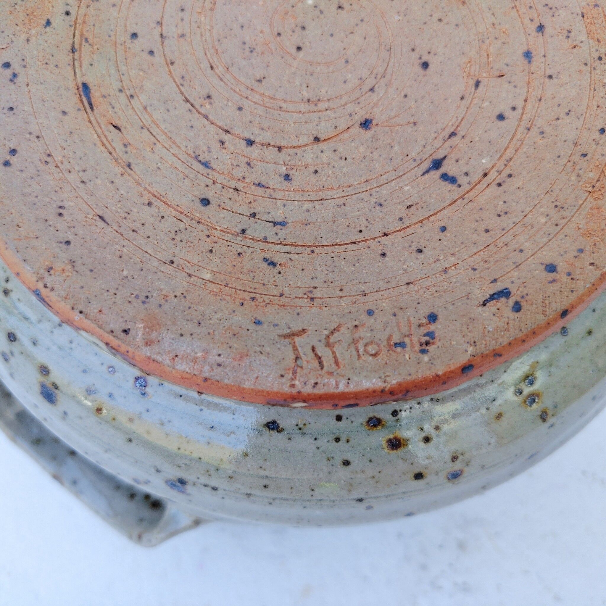 Covered pot/vegetable dish in stoneware, Tiffoche, La Borne Guérande