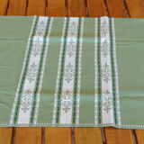 A tablecloth and six Basque towels
