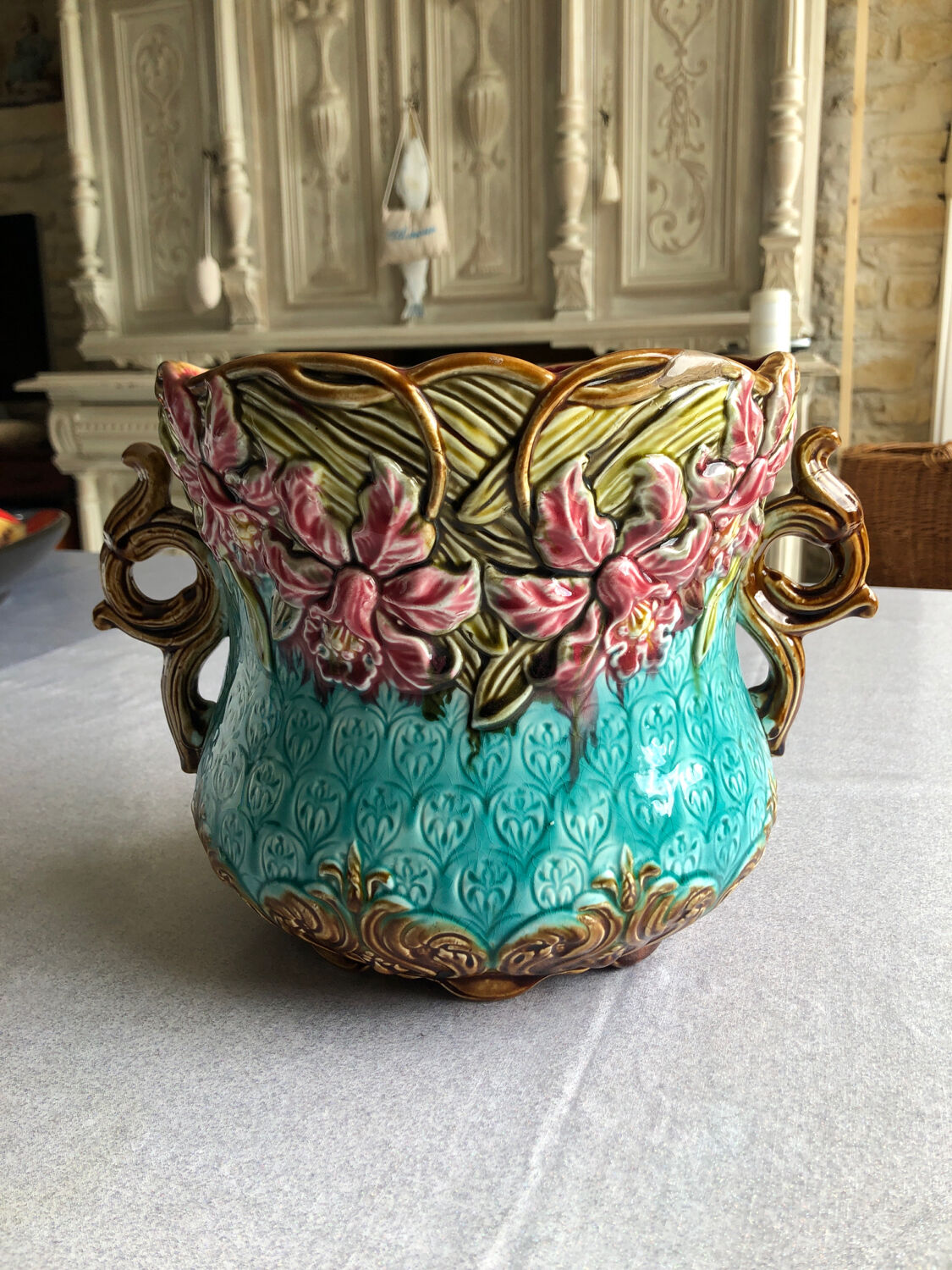 Slip pot cover