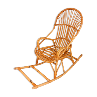 Fauteuil rocking-chair vintage en rotin