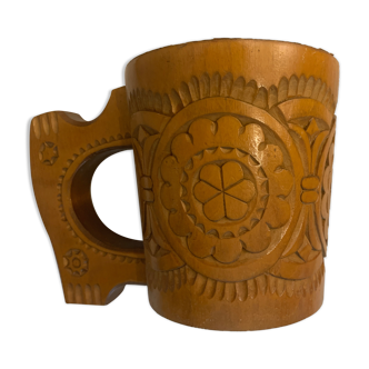 Hand-engraved wooden mug - Russian art