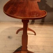 Kidney-shaped side table