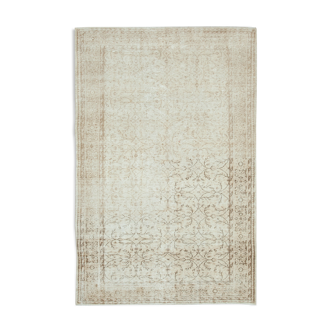 Tapis décoratif beige oriental fait à la main 181 cm x 282 c