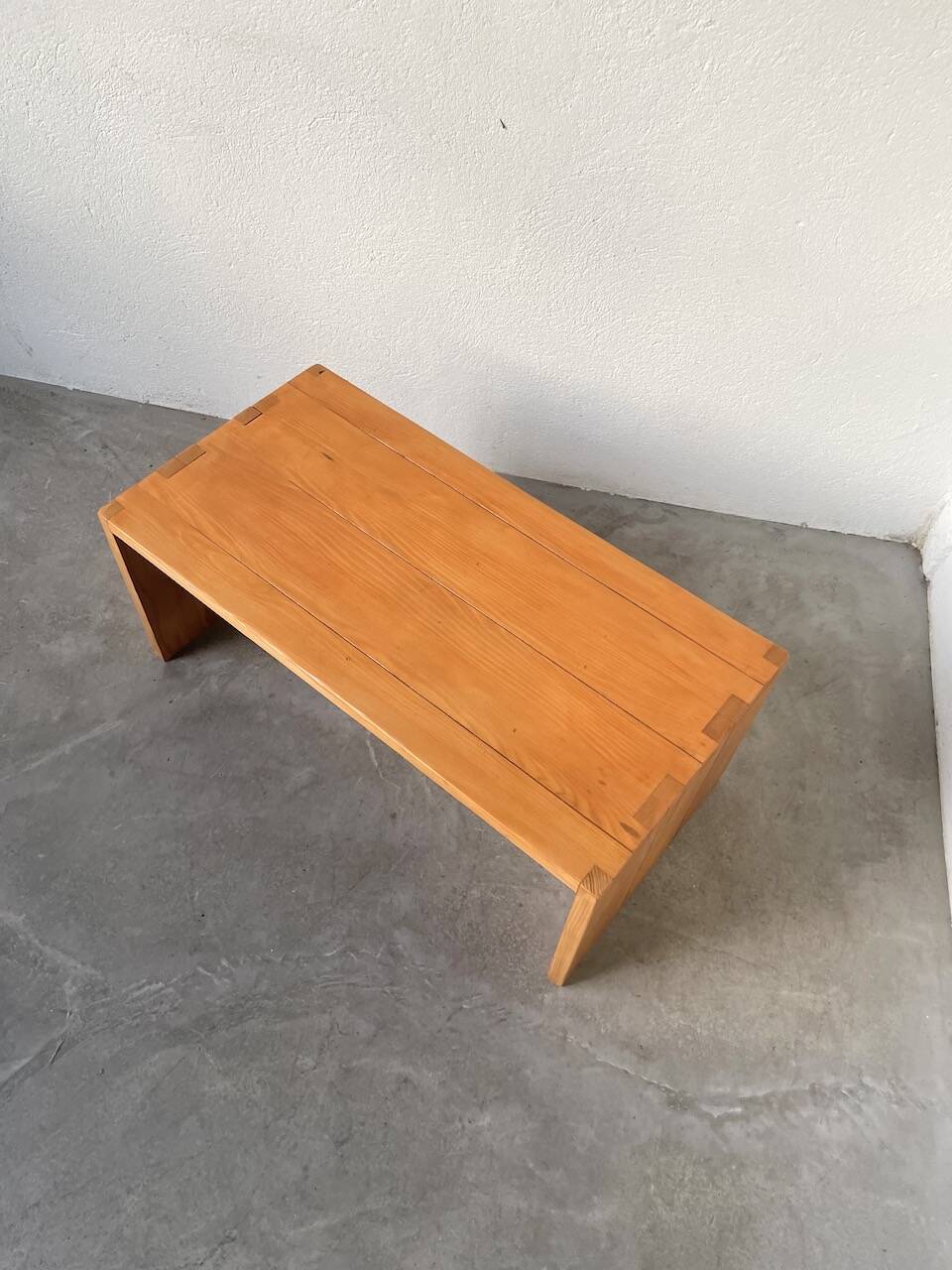 Maison Regain pine coffee table