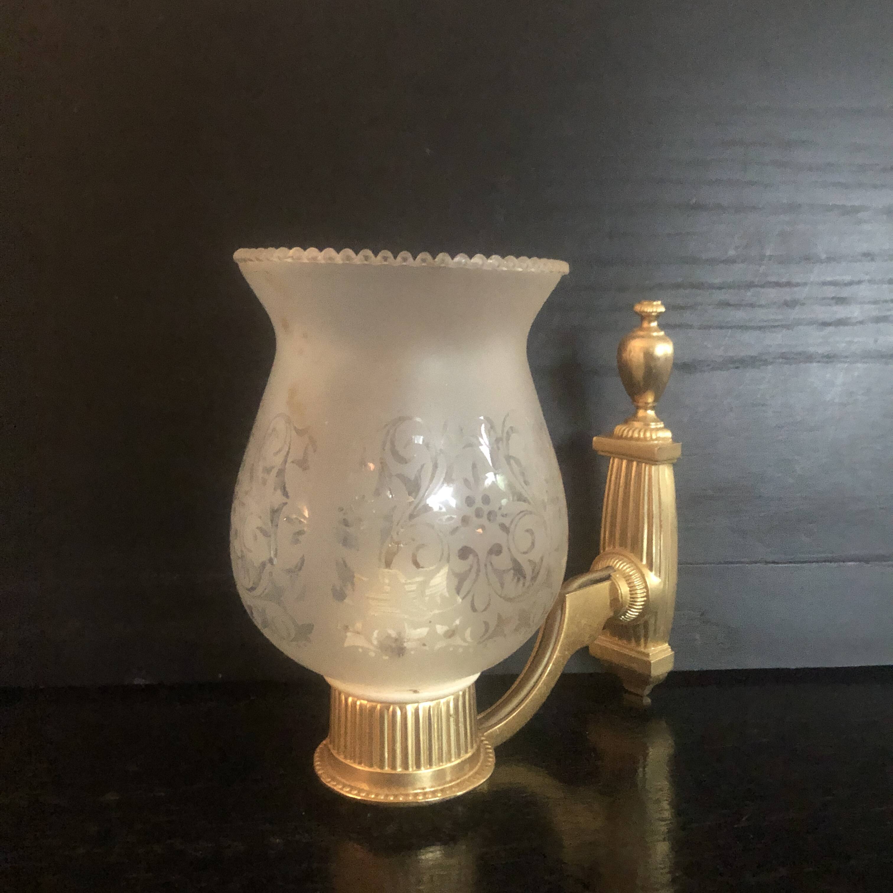 Pairs of Art Deco appliqués