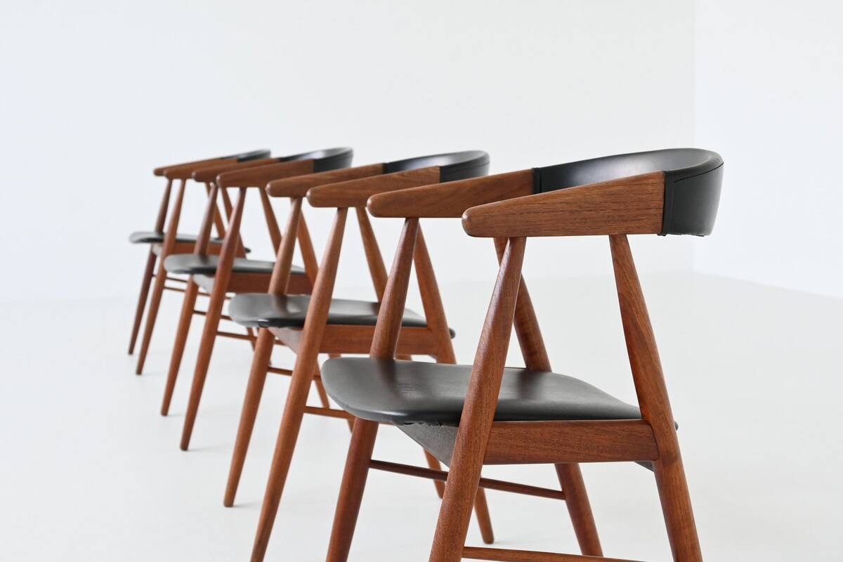 Teak chairs by Aksel Bender Madsen and Ejnar Larsen, Denmark 1960.