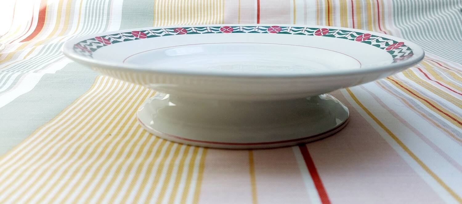 Moulin des Loups Madeleine cake pedestal dish