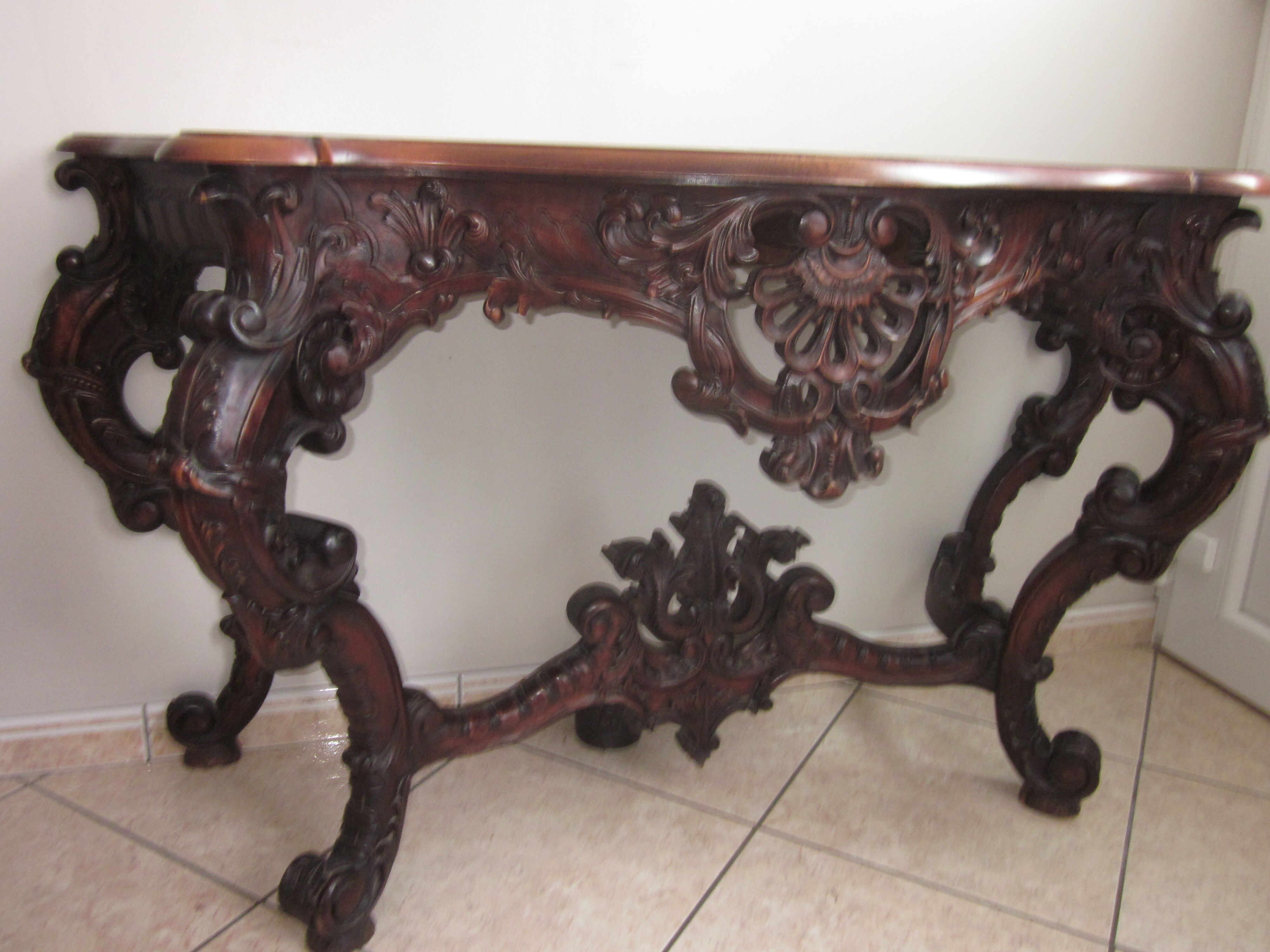 Rockery style console