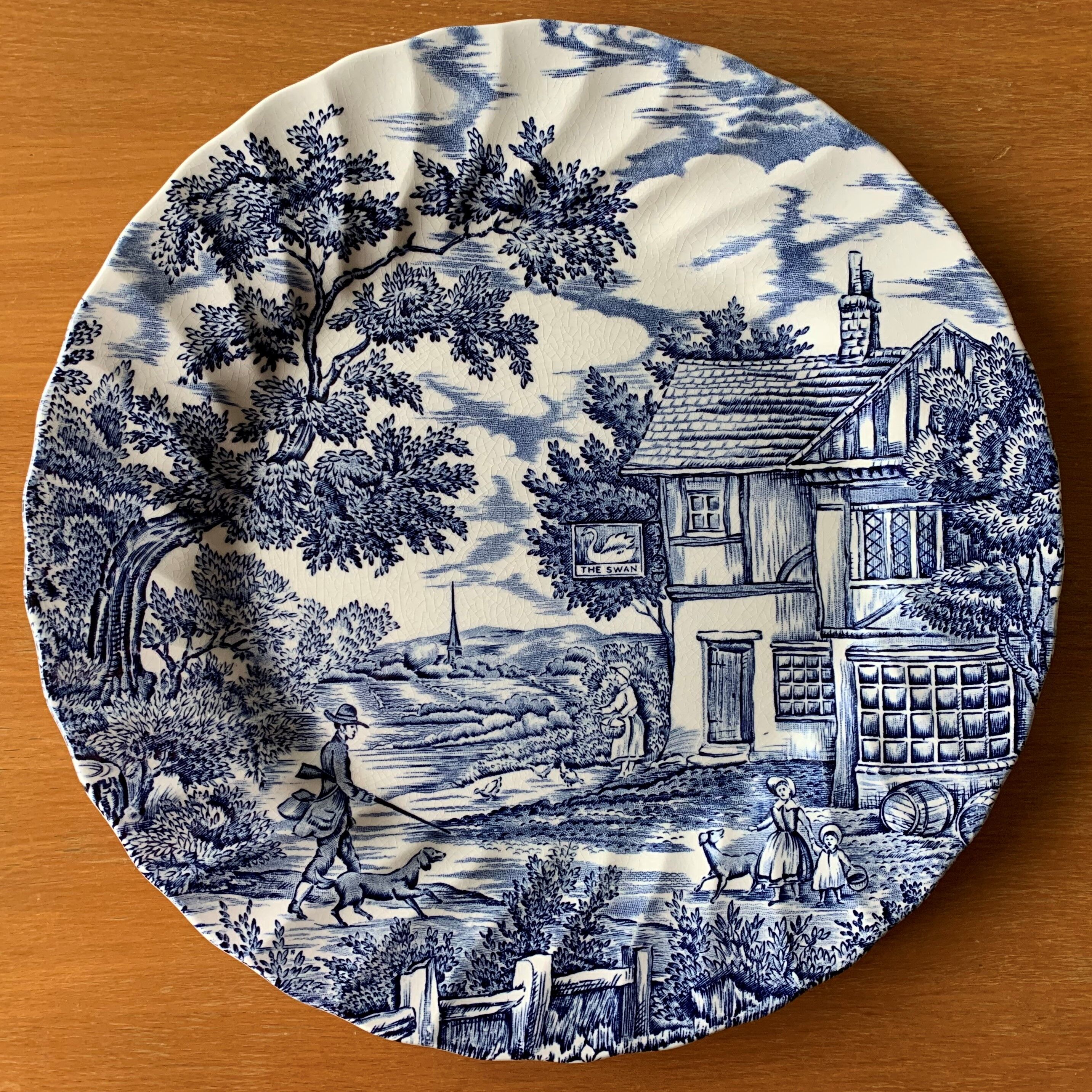 7 assiettes anciennes en faïence de Staffordshire