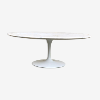 Coffee table design Eero Saarinen, knoll  1960