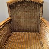 Fauteuil en rotin avec détails en bois