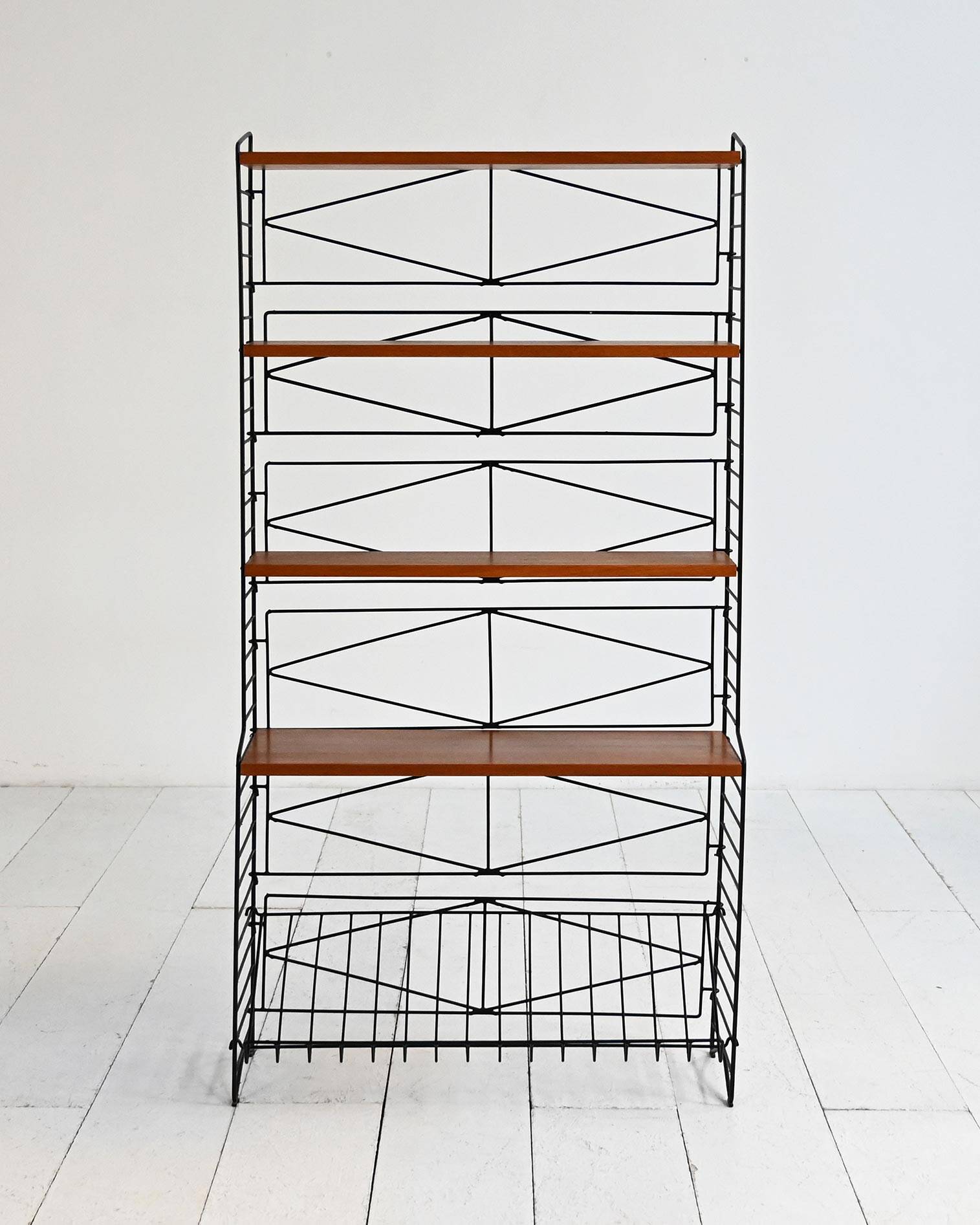 Freestanding Hylla-style shelving unit 1960s