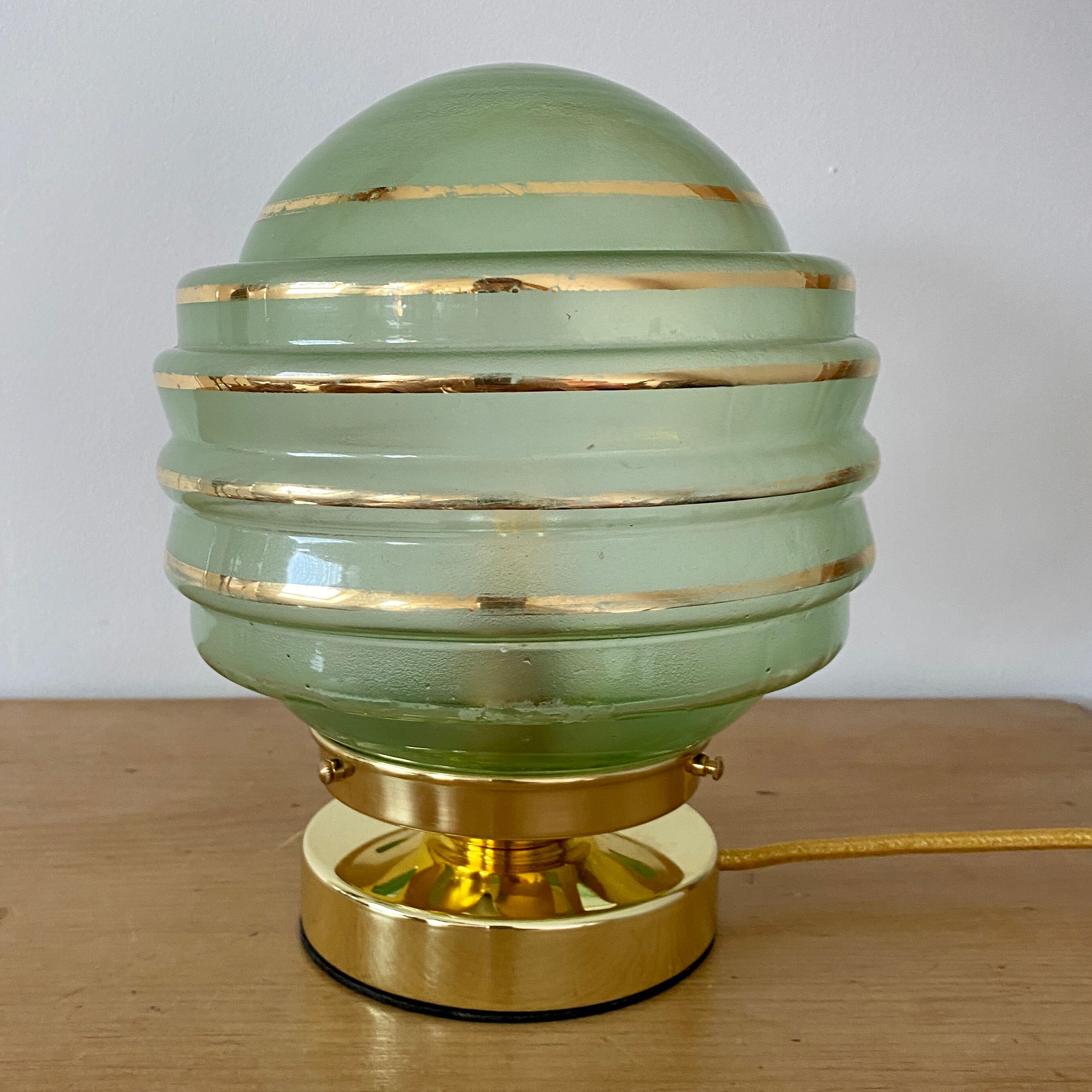 Psoer globe lamp vintage art deco