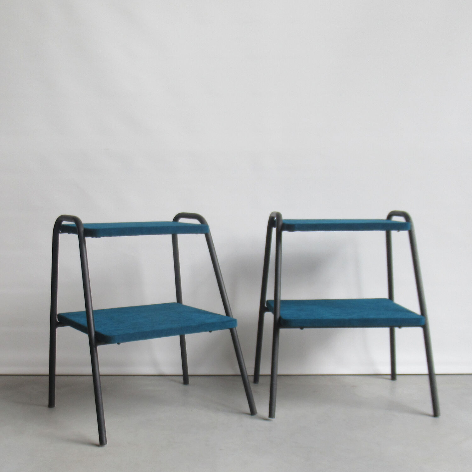 Pair of side tables Pierre Guariche for Meurop 1950
