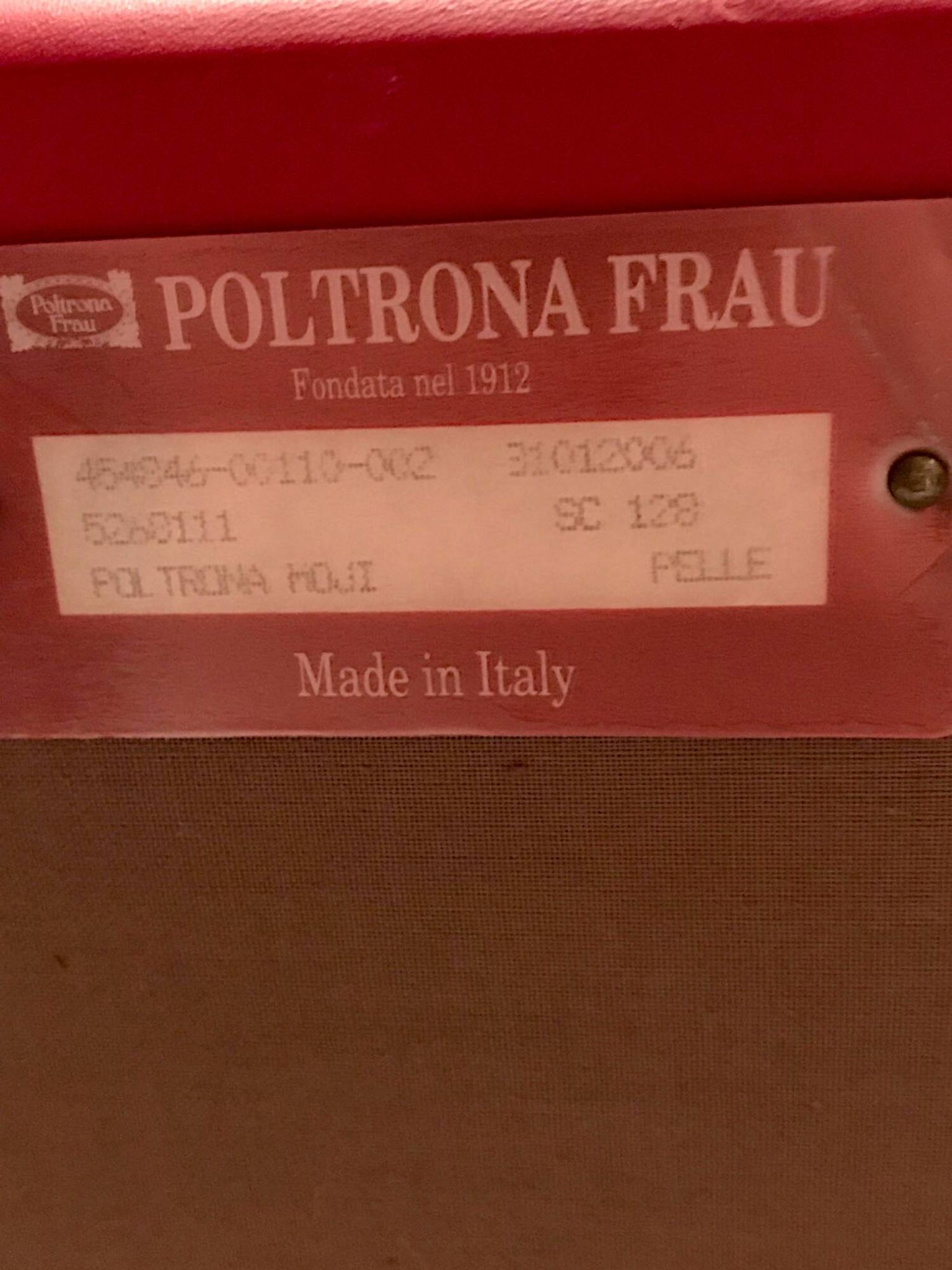 Poltrona Frau - Pair of leather armchairs, “Moji” model - c. 2000 - Italy