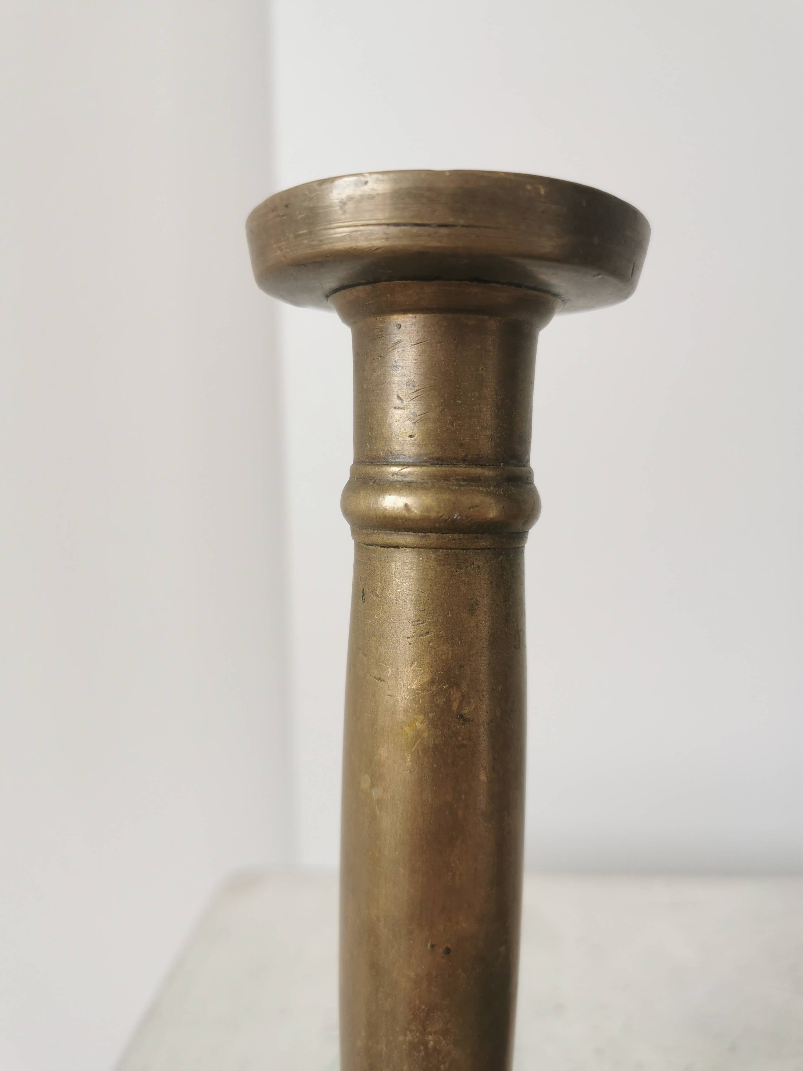 Bougeoirs en laiton vintage : bougeoirs dorés des années 50, ensemble de 2