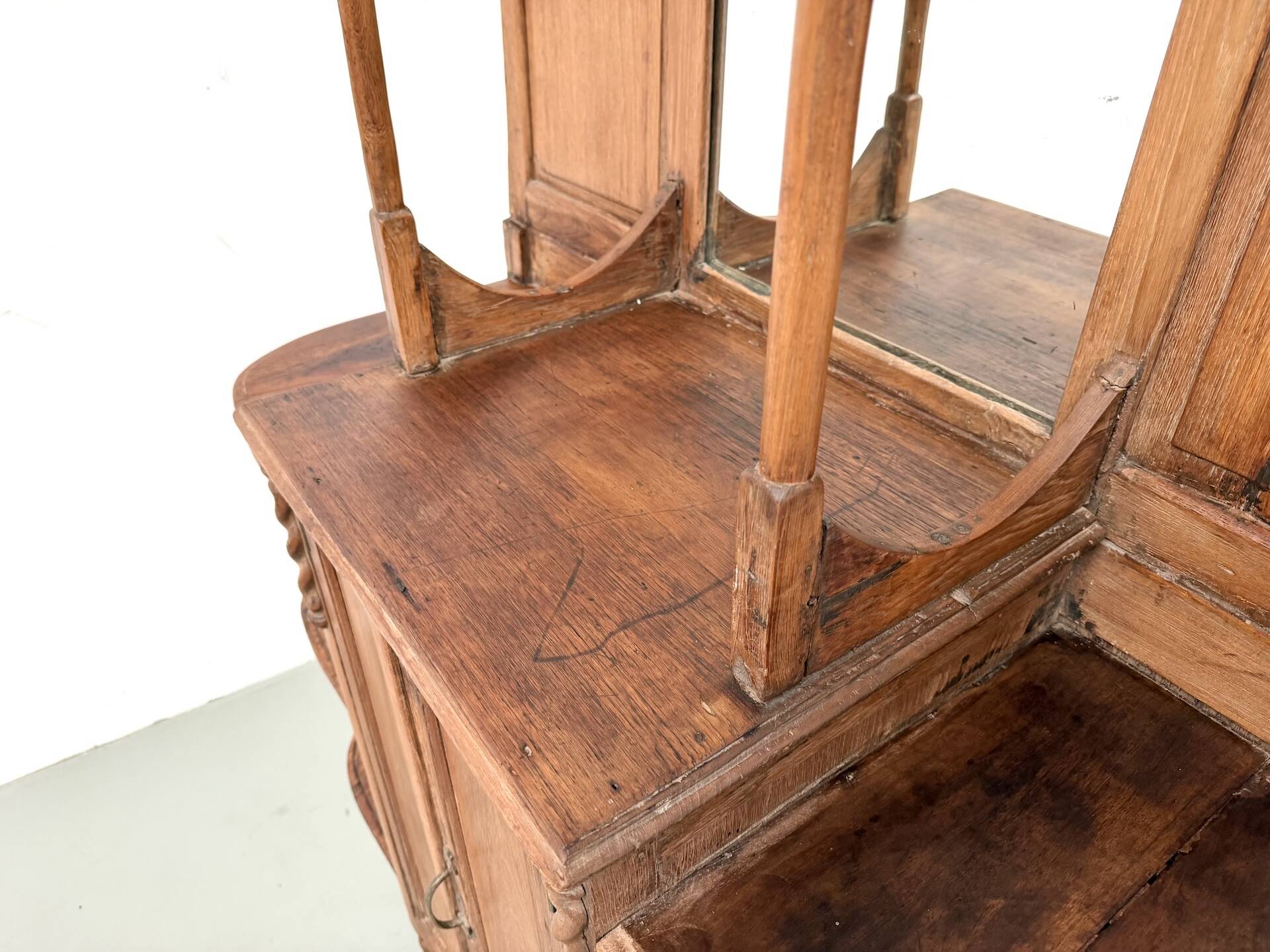 Popular Art cabinet sideboard, 1900