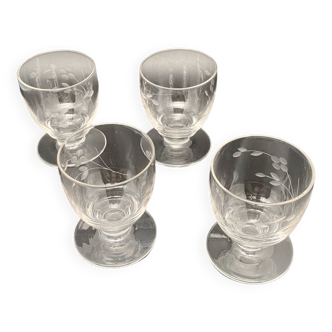 Digestive or spirit glasses on feet Chiseled pattern – MPM0524X7
