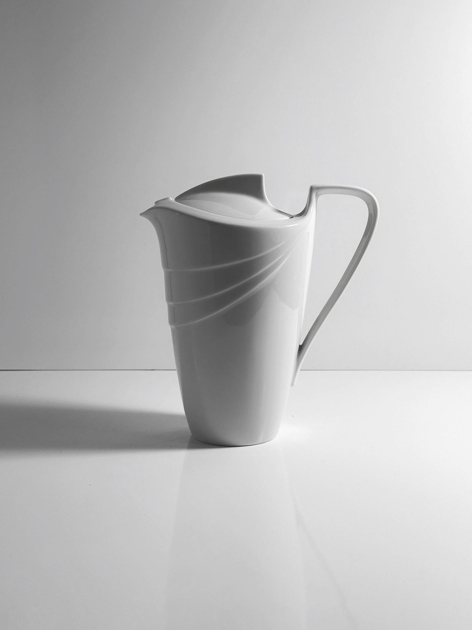 Pichet en porcelaine Art Déco - Années 80