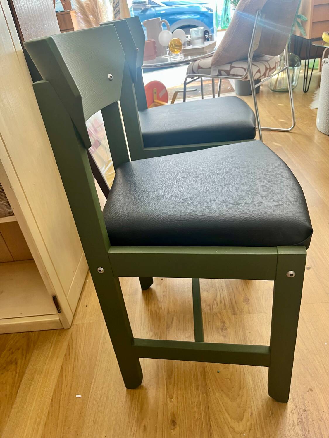 Pair of Niels Gammelgaard chairs, Natura model