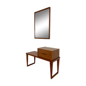 banc et miroir de Kai